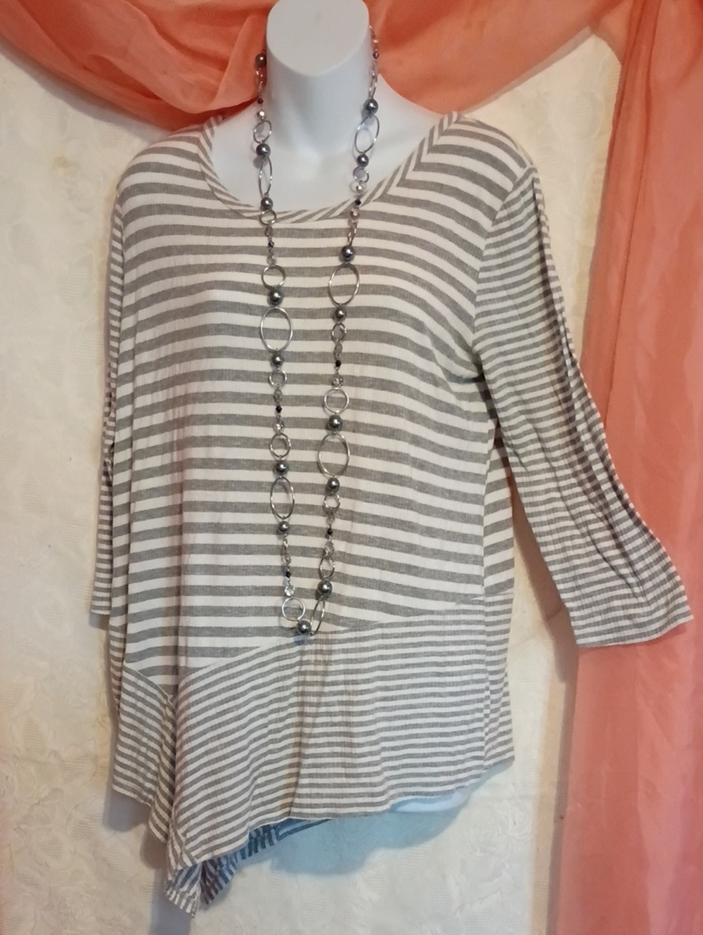New Directions Ladies Gray And White Striped Hi Low Tunic Size Medium